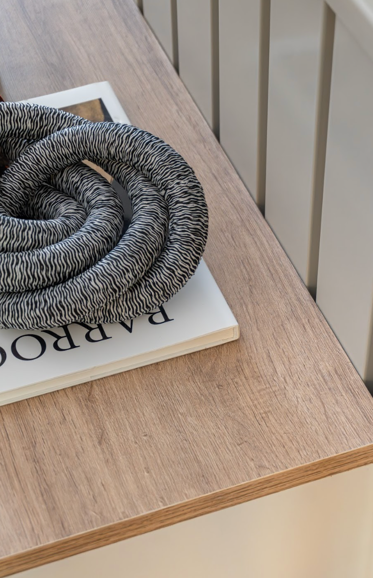 Consola flotante PRANA